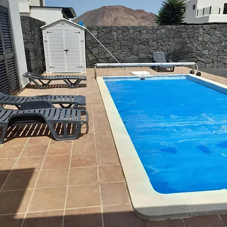 Denise Villa Yaiza (Lanzarote)